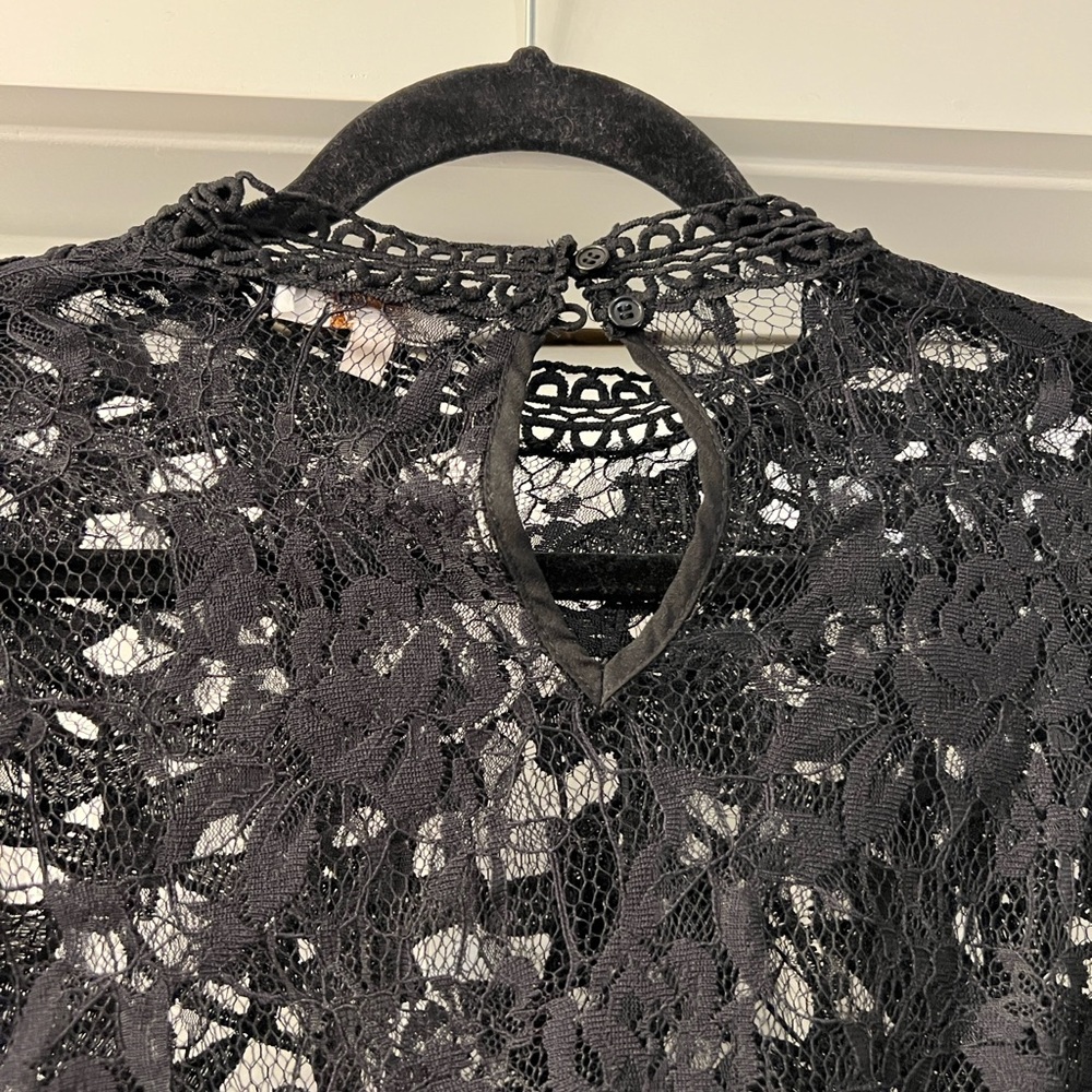 Black Lace Women's Top - Picture 3 of 6